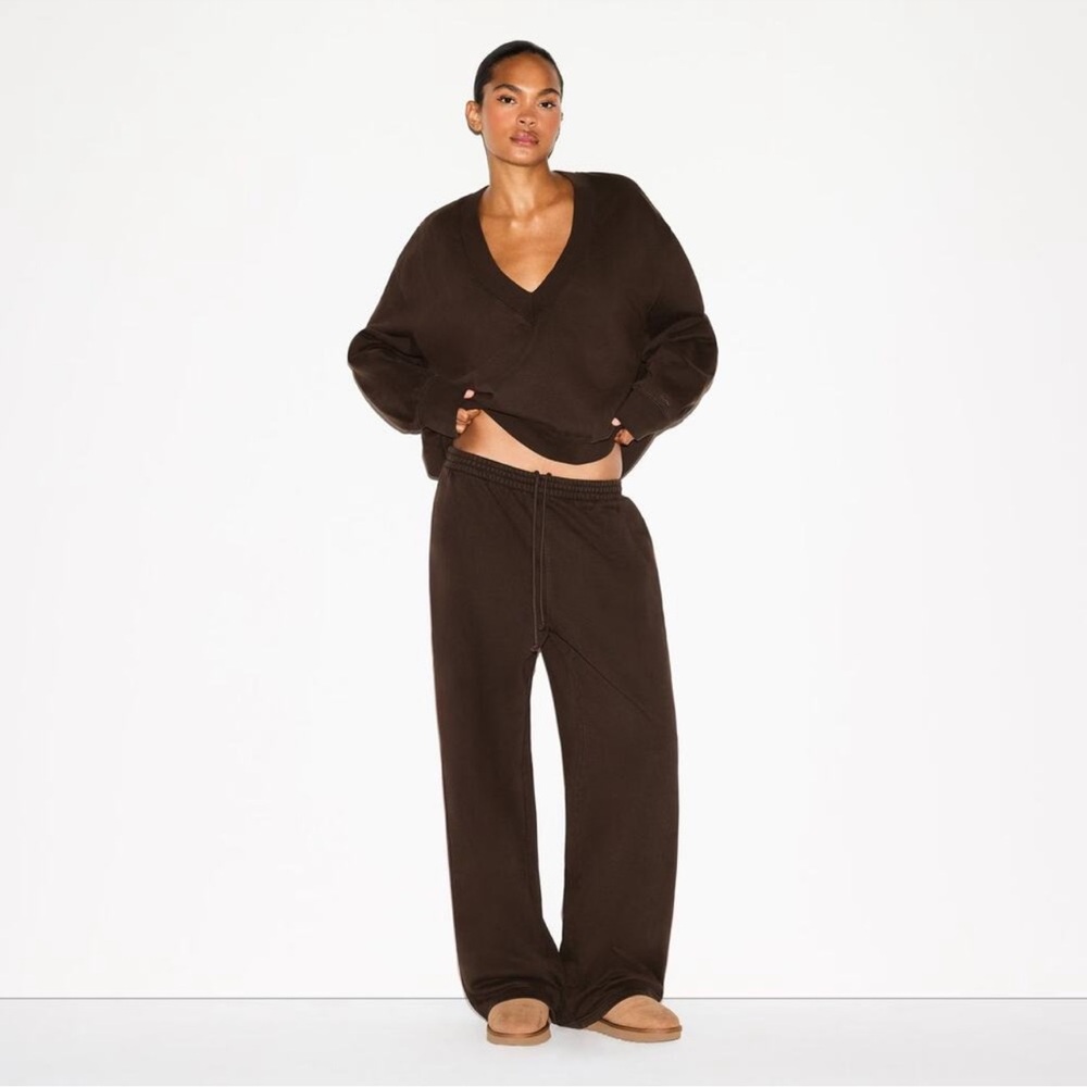 NWT SKIMS Boyfriend Fleece Straight Leg Pants Espresso Size Small